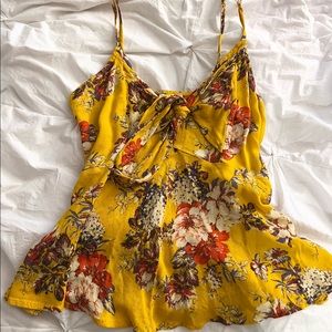 Floral yellow flowy tank top
